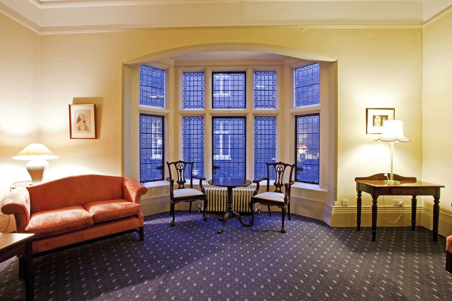 Hire Dean Rees House , Queen Mary Venues Mile End , London • HeadBox